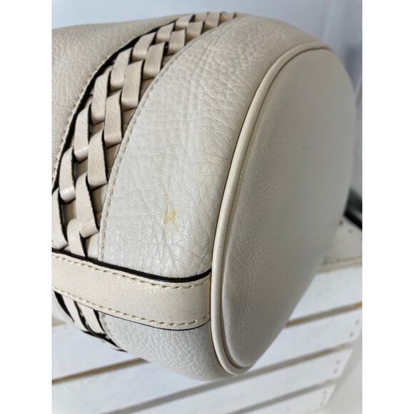 MICHAEL KORS IVORY AND LATTICE PEBBLED LEATHER CROSSBODY BAG - Picture 11 of 16